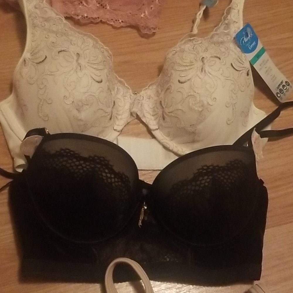 36C undergarment bundle - Picture 10 of 16